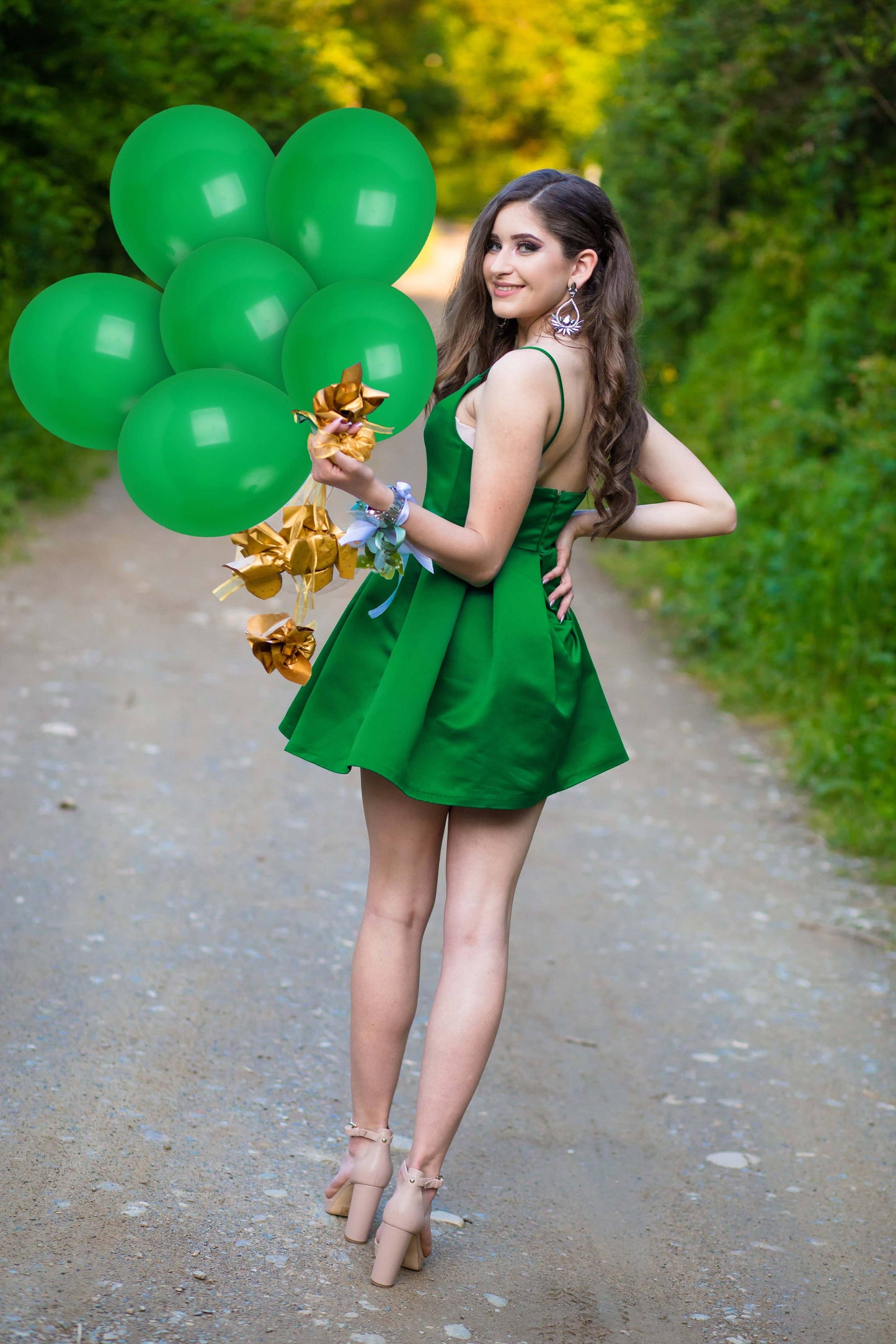 Treasures Gifted - Matte Dark Green Balloons - 12 Inch Latex Balloons