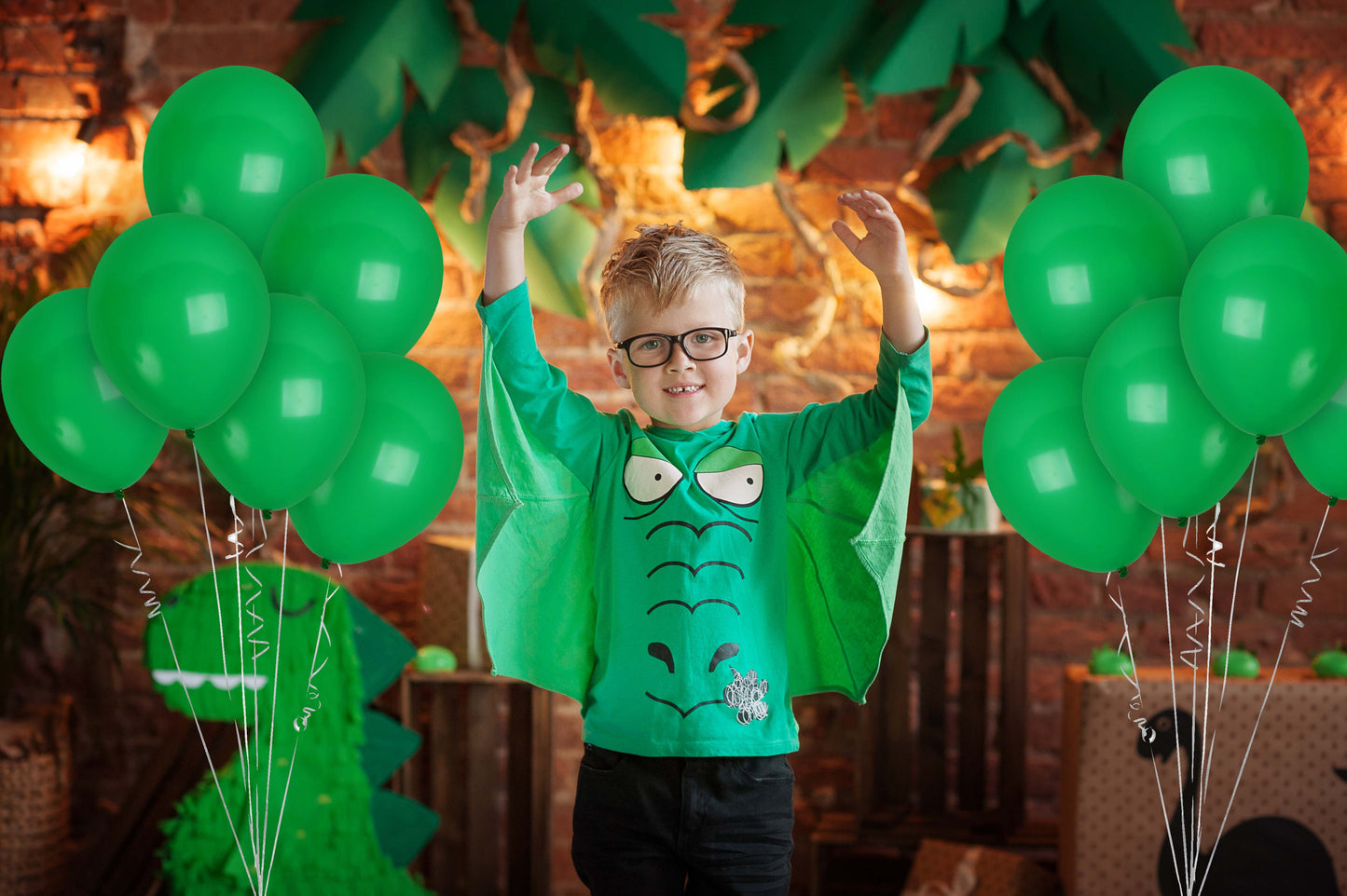 Treasures Gifted - Matte Dark Green Balloons - 12 Inch Latex Balloons