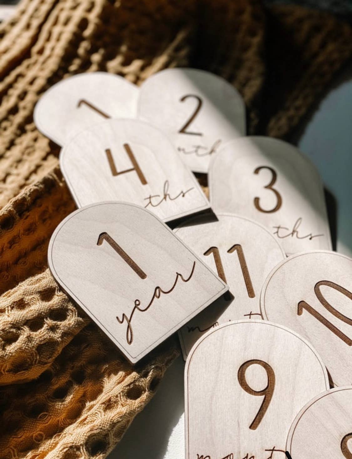 Arrow Town Designs - Wooden Monthly Milestone Cards